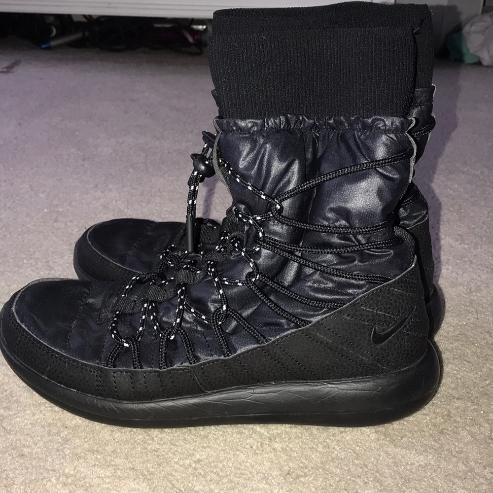 Nike high top Roshe boots